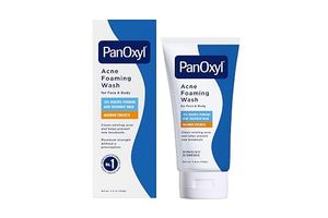 PanOxyl 10% Benzoyl Peroxide Acne Foaming Wash, Maximum Strength, Daily Acne-Fighting Face and Body Cleanser, Face Wash to Clear, Treat and Prevent Acne Pimples and Stubborn Breakouts, 5.5 Oz Tube